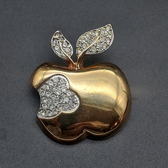 Signed Keyes Gold Tone Apple Rhinestone Brooch Teacher Gift Vintage Costume - Picture 9 of 10
